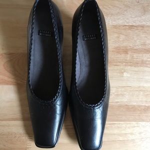 Stuart weitzman black leather pumps sz 7.5